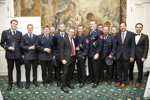 Verleihung Filmdrehort mit Prof. Schaefer Verleihung Filmdrehort mit Prof. Schaefer